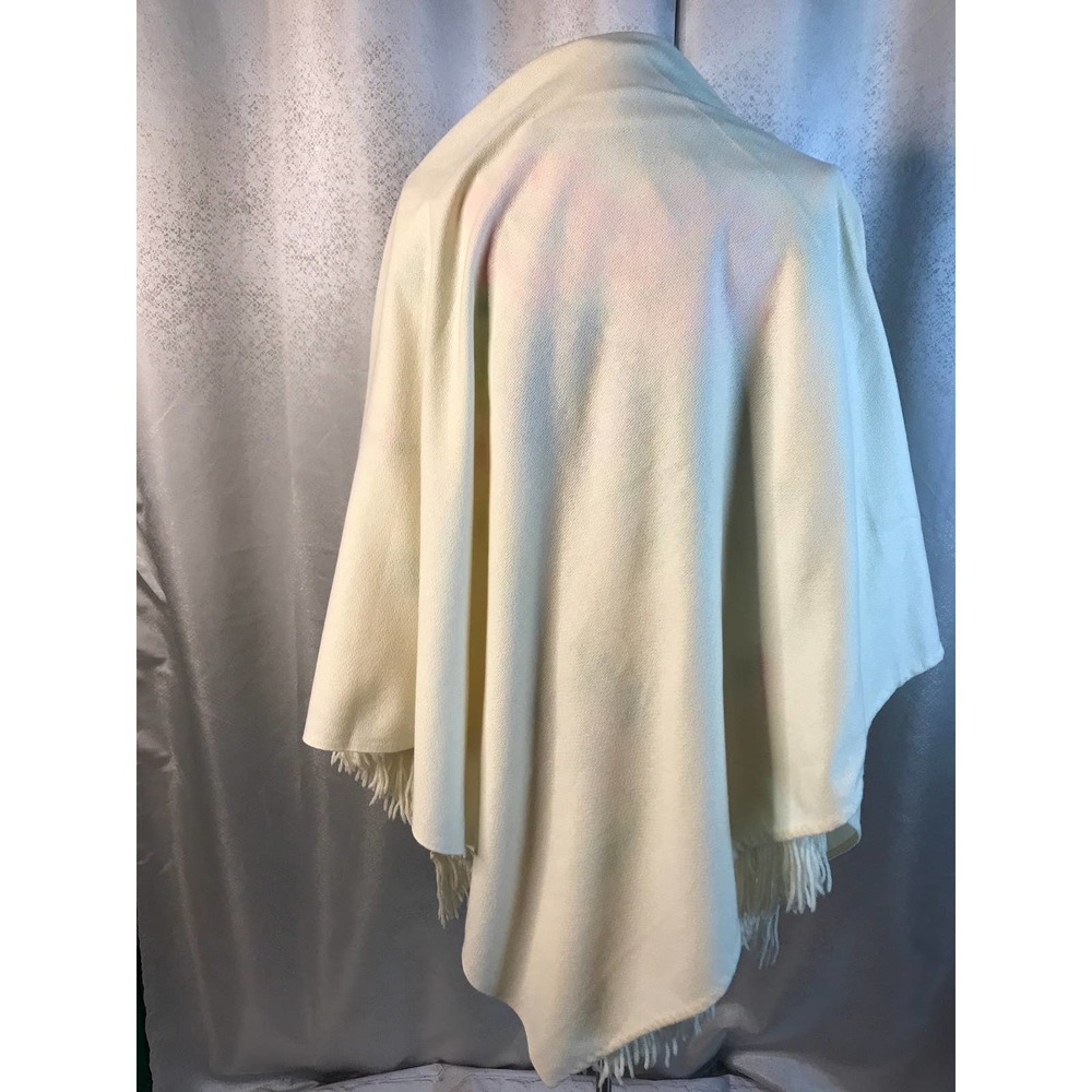 πππSOLD Vintage Hand Embroidered Large Cream Wool Shawl - Picture 7 of 7
